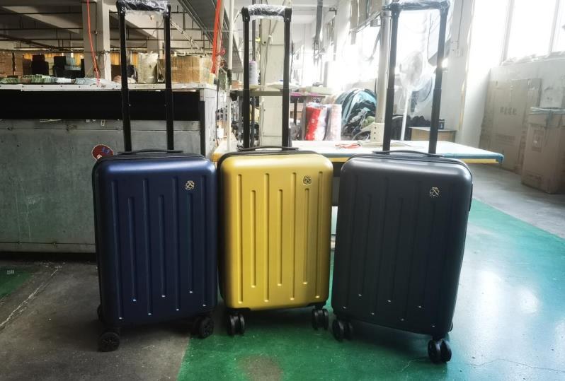 Range of branded spinner cases in four colourways